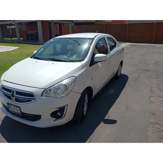 Dodge Attitude 1.2 Sxt Mt