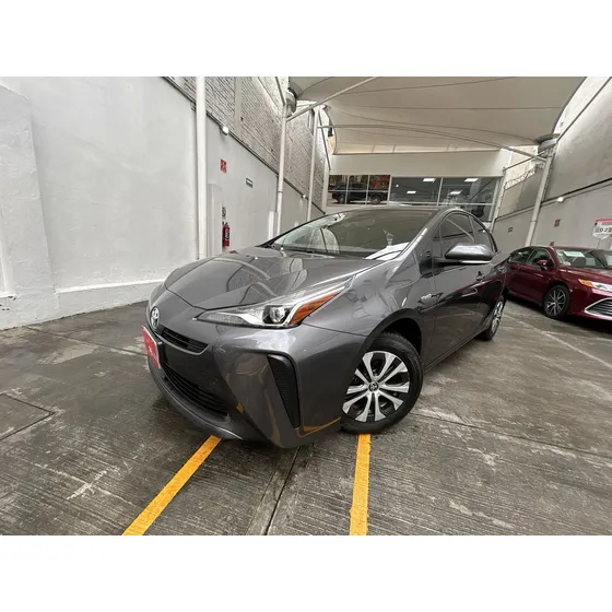 Toyota Prius Base Cvt