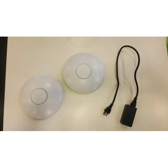 2 Aparelhos Ubiquiti Unifi Ap-lr + 1 Fonte Poe (usado)
