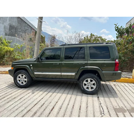 Jeep Commander Vagoneta
