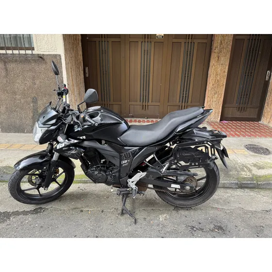 Gixxer 150 Modelo 2020 Con Papeles Hasta Julio 10 L