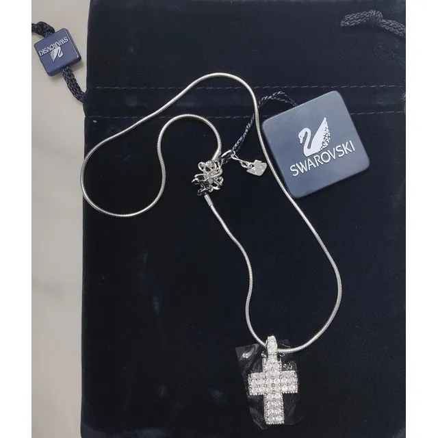 Cadena Con Dije Swarovski. Nueva