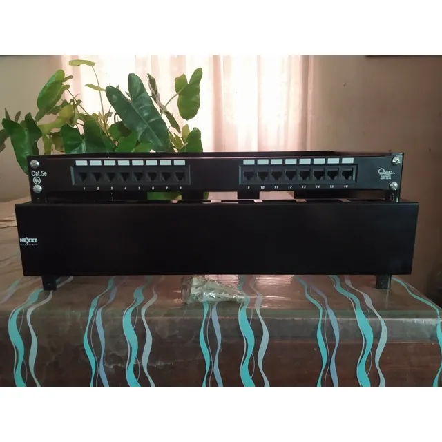 Rack Abierto De Pared Y Patch Panel De 16 Puertos Oferta