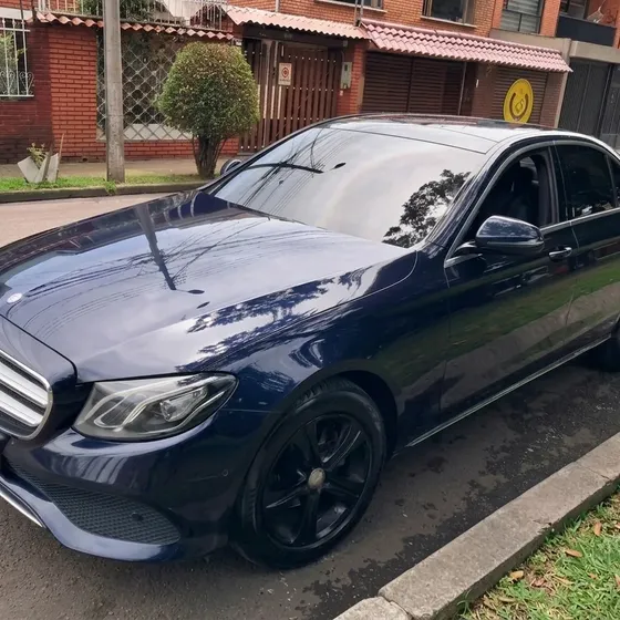 Mercedes-Benz E200 2017 2.0 W210