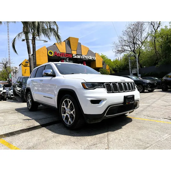 Jeep Grand Cherokee 5.7 Limited Lujo 4x4 At