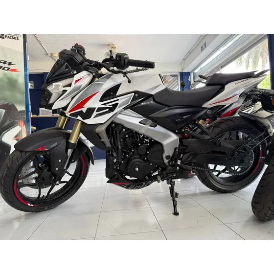 Pulsar Ns400z 2025