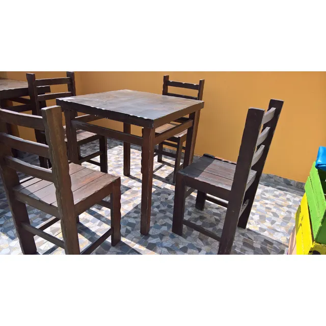 Vendo Juego De Mesa Con 4 Sillas Para Restaurante