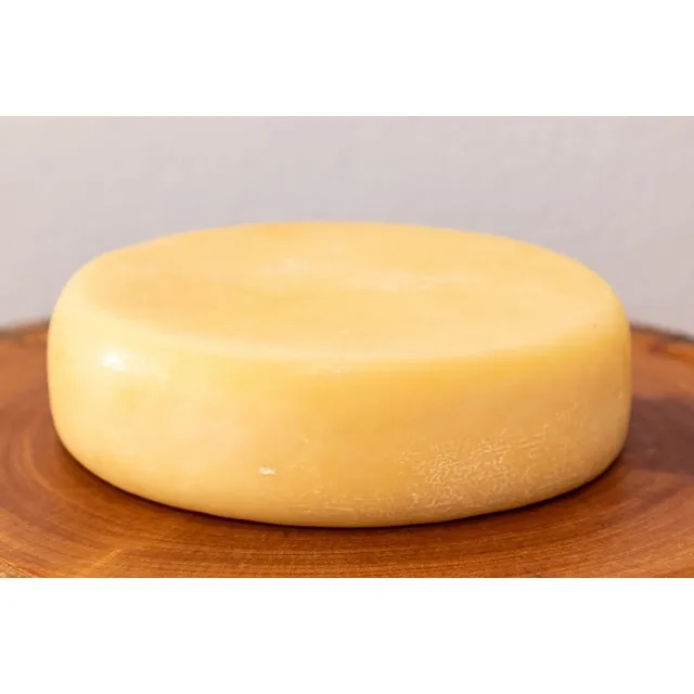 Queijo Minas Canastra Meia Cura 1,1 Kg - São Roque De Minas Serra da Canastra