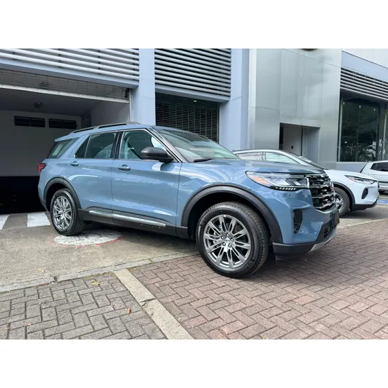 Ford Explorer Active