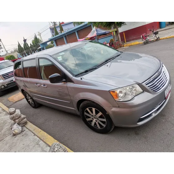 Chrysler Town & Country 3.6 Touring Mt