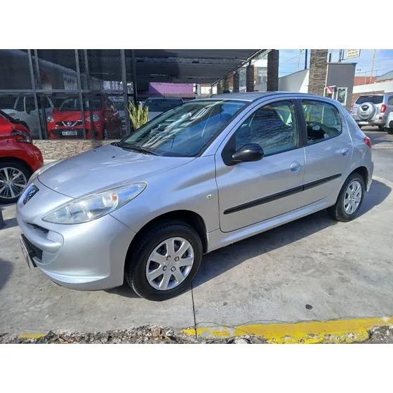 Peugeot 207 1.4 Active 75cv