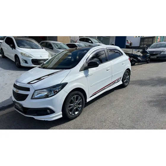 Chevrolet Onix Onix Hatch Effect 1.4 8v F.power 5p Mec.