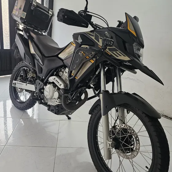 Xre 300 Abs 2023