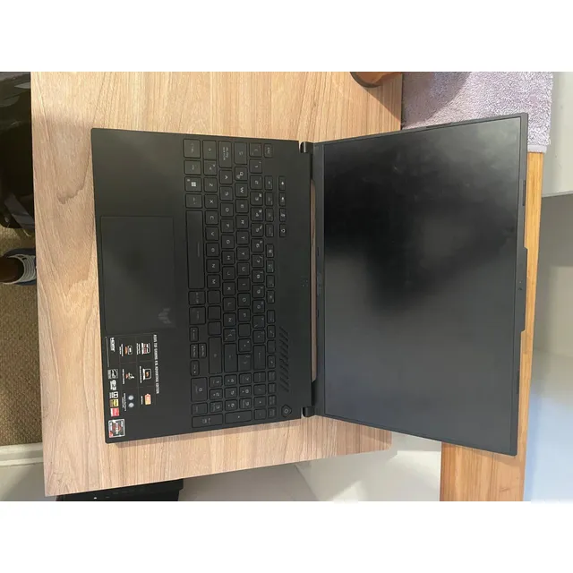 Asus Tuf A16 / Ryzen 7 / 8gb De Tarjeta Dedicada Negro