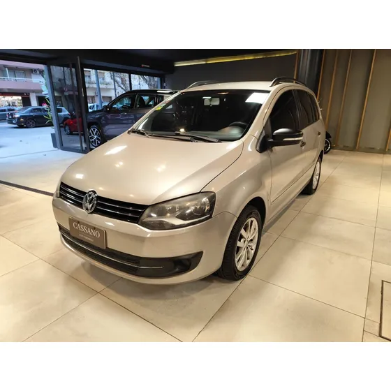 Volkswagen Suran 1.6 Comfortline 101cv
