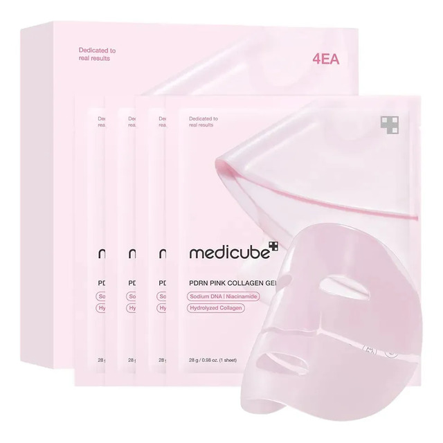Kit com 4 máscaras faciais Medicube PDRN Pink Collagen em embalagens cor de rosa, acompanhadas por uma unidade da máscara em gel exposta.