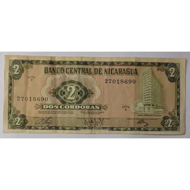 4 Billetes 2, 5, 100 Serie E Y 100 F Cordobas Nicaragua