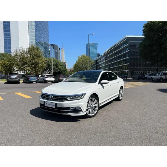 Volkswagen Passat 2.0 Tsi R-line 220cv