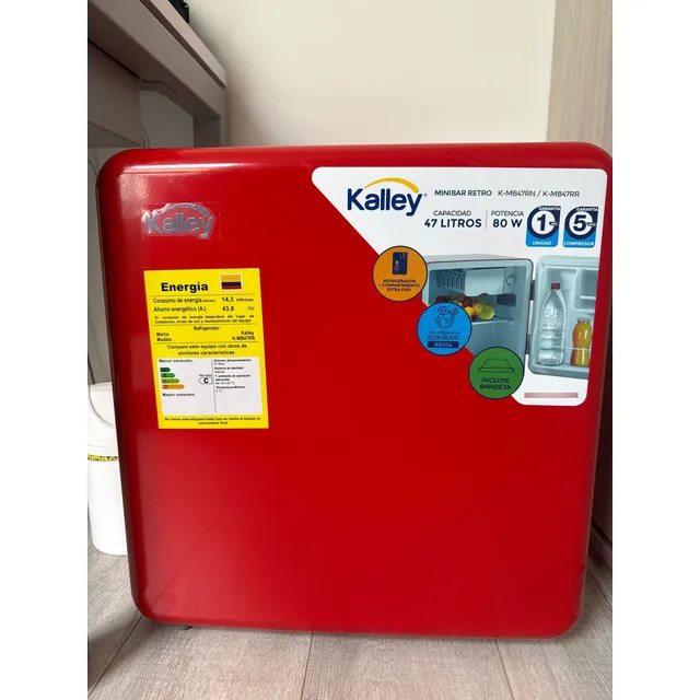 Minibar Kalley Frost Una Puerta 47 Litros Color Rojo