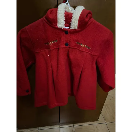 Abrigo De Niña Rojo Talla 5/7 Usado.