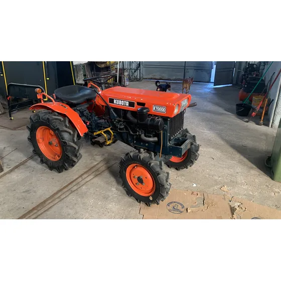 Kubota B7000