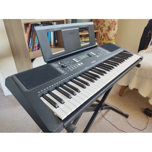 Teclado Profesional Yamaha Psr E373 61 Teclas