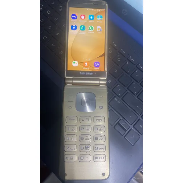 Samsung Galaxy Folder W2017 Versión Asiática Dorado Raroooo!! Leer!!^^