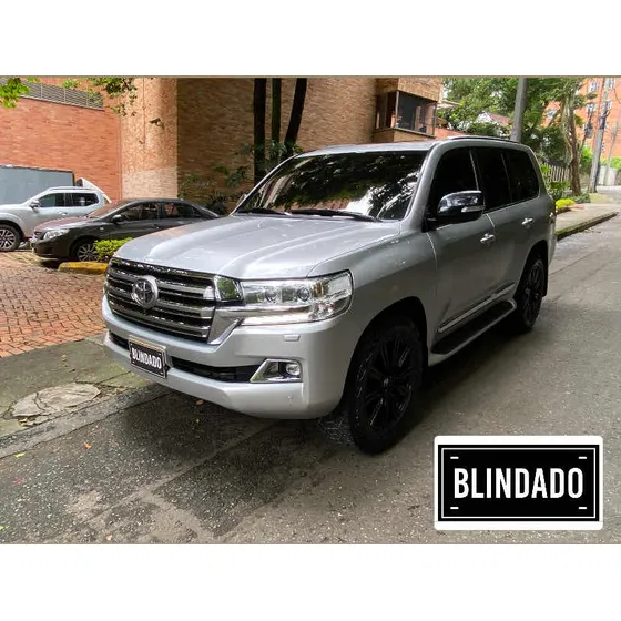 Toyota Land Cruiser 4.6 Vx Lc200