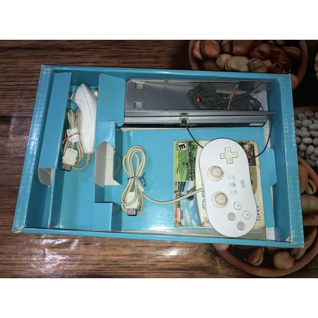 Wii Completa En Caja + Clasic Pro Controler Original