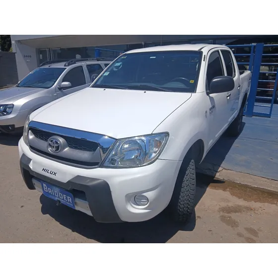 Toyota Hilux Pick-up 2.5 Cab Doble 4x2