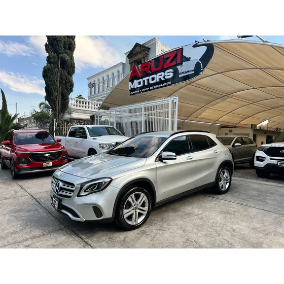 Mercedes-benz Clase Gla 1.6 200 Cgi At
