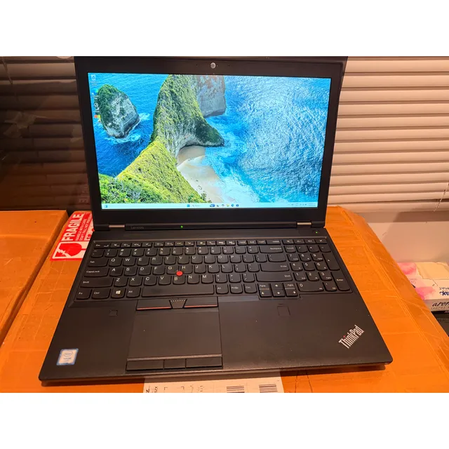 Lenovo Thinkpad P51 Xeon E3-1505m V6 32gb 512gb Nvidia 15.6 Negro