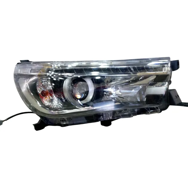 Faro Toyota Hilux Derecho Revo 2017 2022