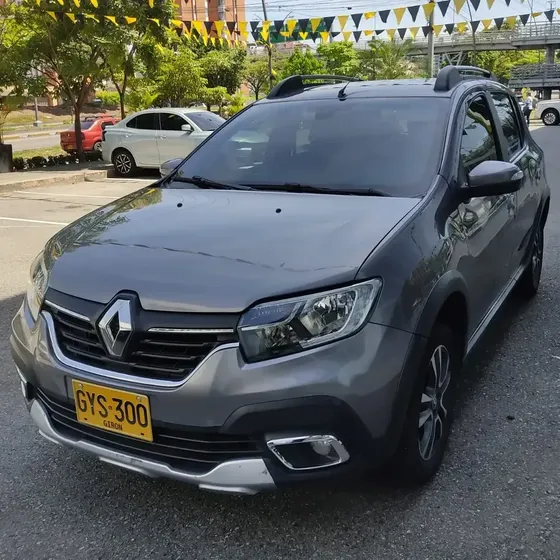 Renault Stepway 2021 1.6 Intense Mecánica