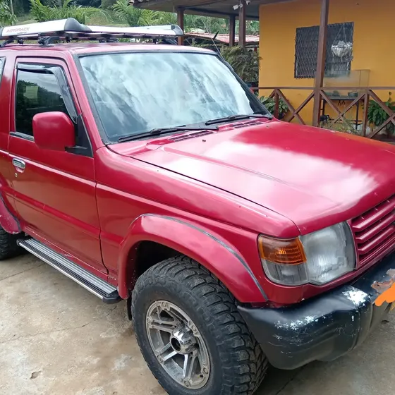 Mitsubishi Montero 1996 2.6 L042 Cabinado