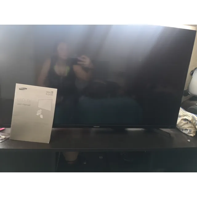 Televisor Samsung  40  Series 5 5200