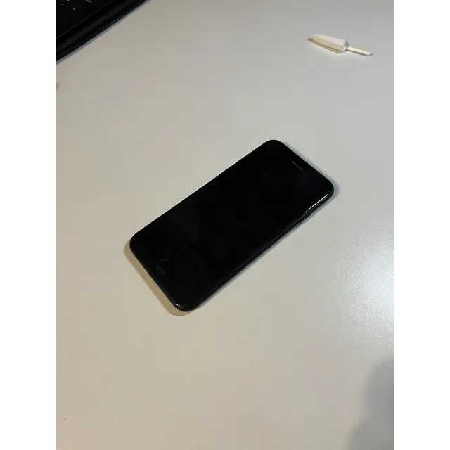 Vendo iPhone 7 Usado Para Repuestos (pantalla Funciona Mal)