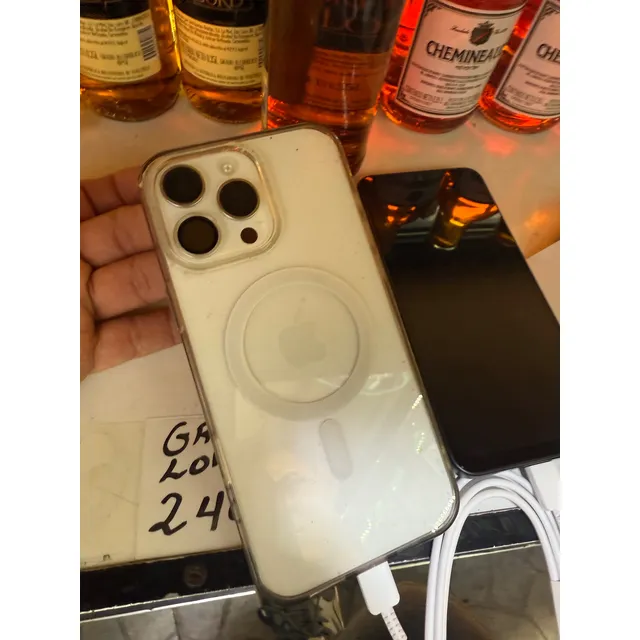 iPhone 16 Pro Max Como Nuevo Poco Uso Al 100% La Batería Sin