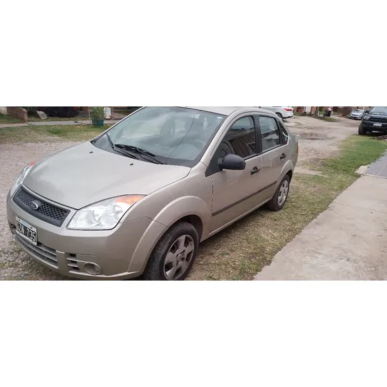 Ford Fiesta 1.6 Max Ambiente