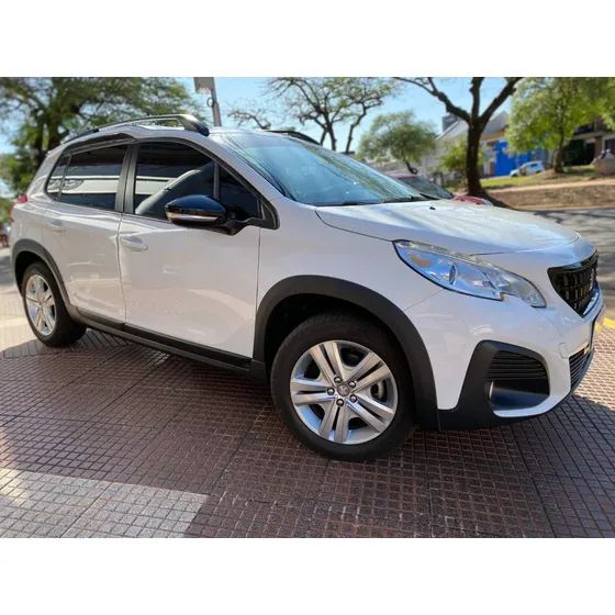 Peugeot 2008 1.6 Allure