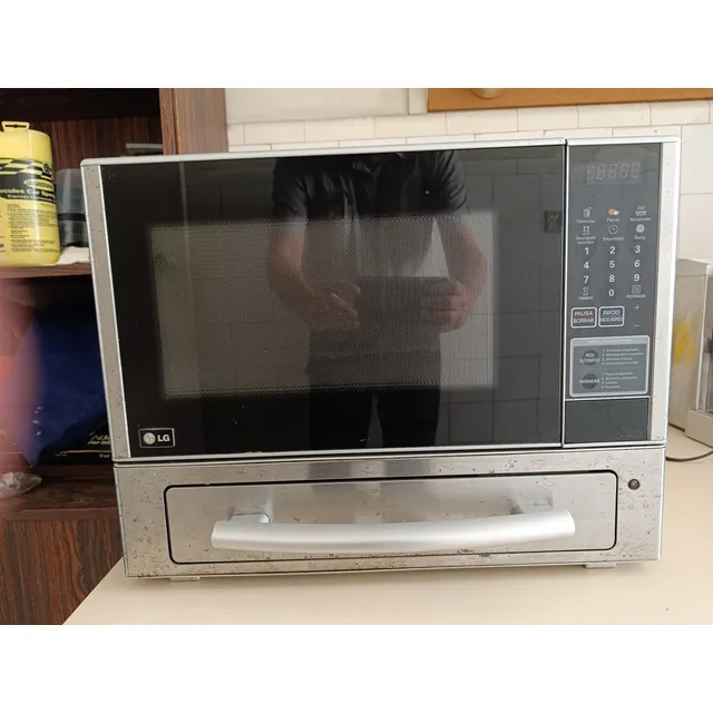 Horno Microondas LG Modelo Md1148yz