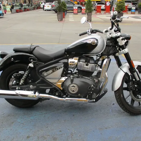 Royal Enfield Super Meteor 650
