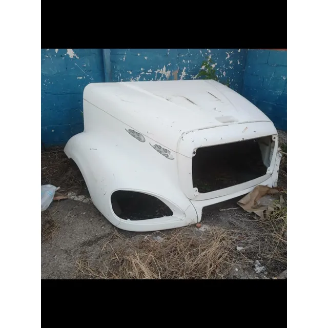 Capot Camion Freightliner Columbia Usado