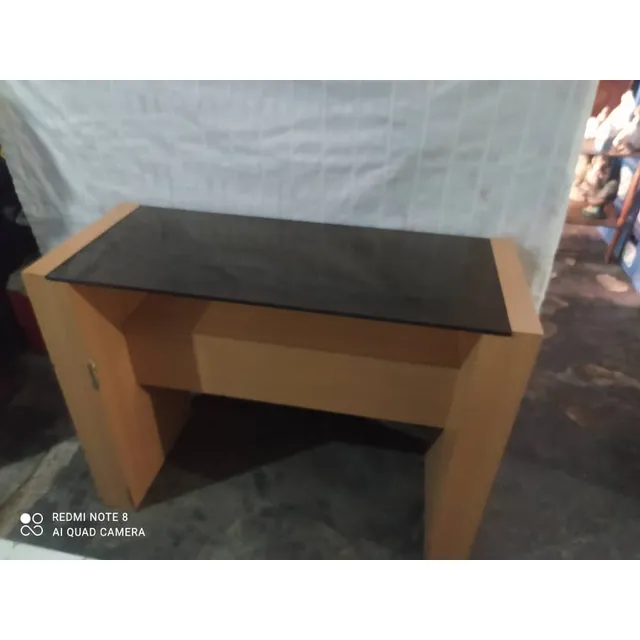 Escritorio De Madera Y Vidrio Usado