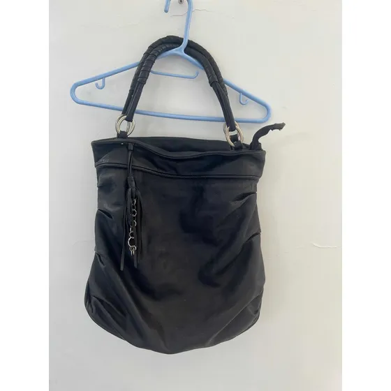 Bolso Boots And Bags De Cuero Grande Negro