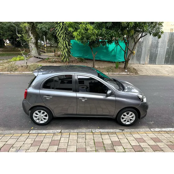 Nissan March 1.6 Sense At