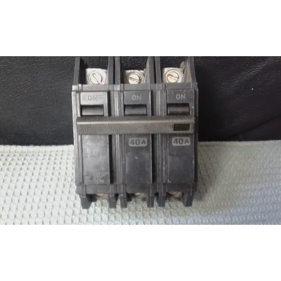 Breaker 3x40 Tqc General Electric
