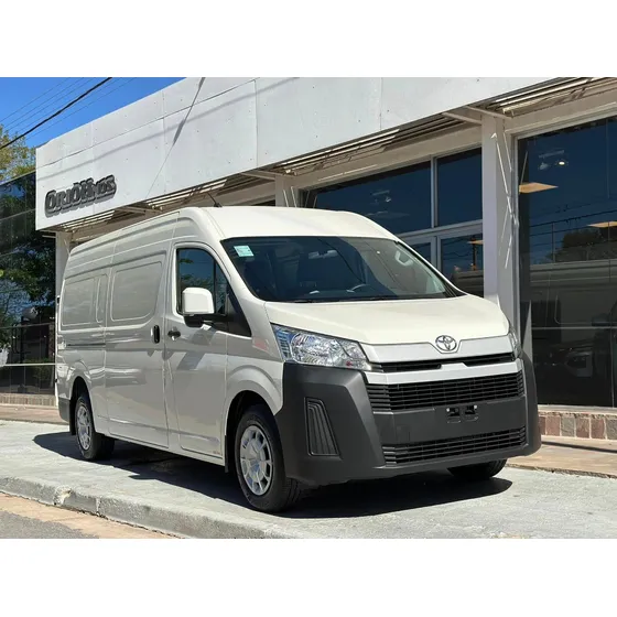 Toyota Hiace 2.8 Tdi Furgón 6at L2h2 3a 5p