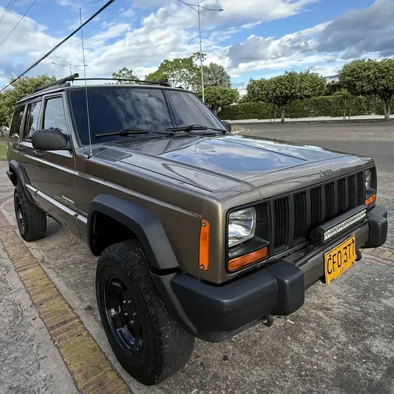 Jeep Cherokee 1998 4.0 Laredo Fl