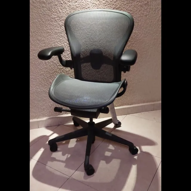 Silla Herman Miller Aeron Remasterisada 2